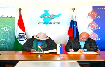 Signing of MoU between Valley of Flowers national park and Triglav National Park